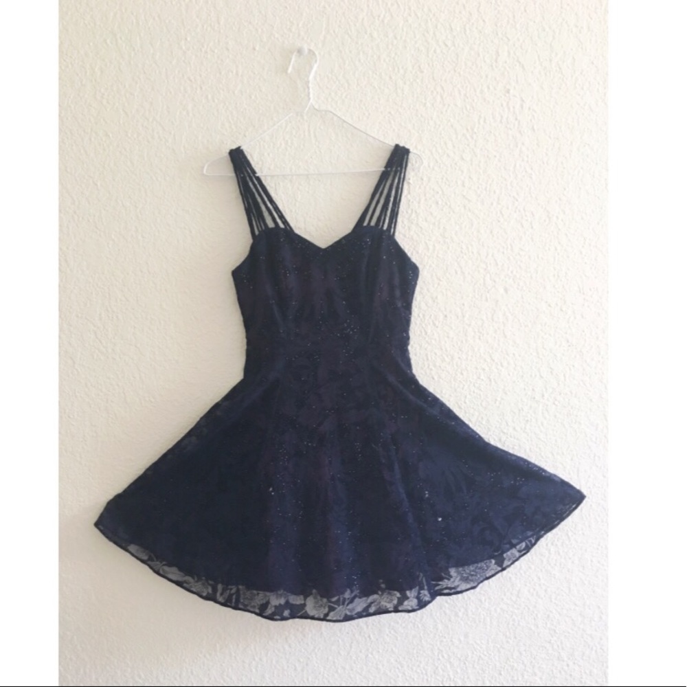 Short Dress - Picture 2 of 4